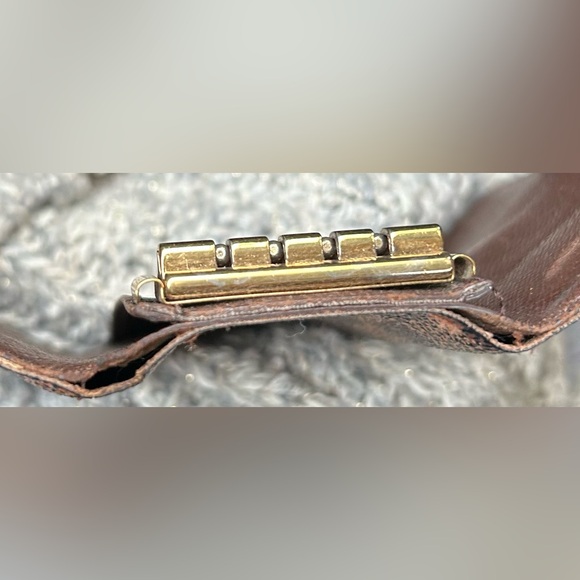 Louis Vuitton Damier Ebene Multicles 4 Key Holder - Picture 5 of 15